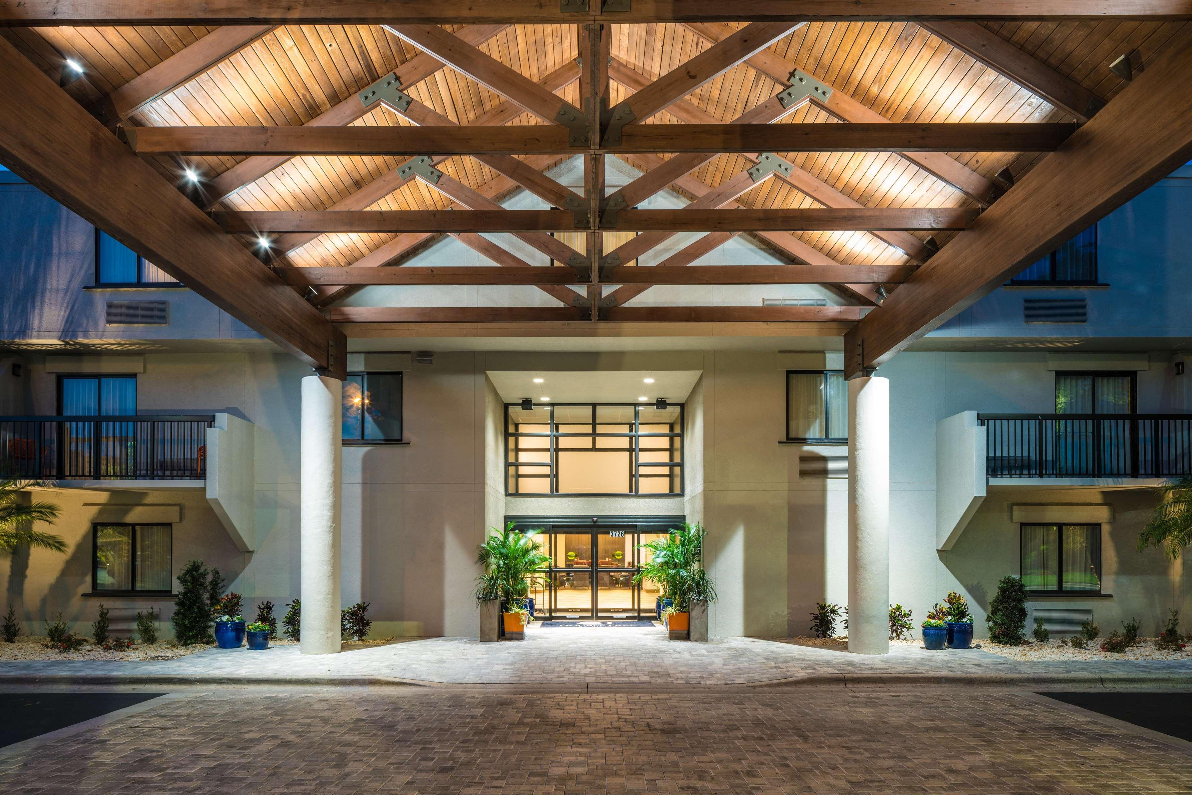 Doubletree By Hilton Gainesville Exterior foto