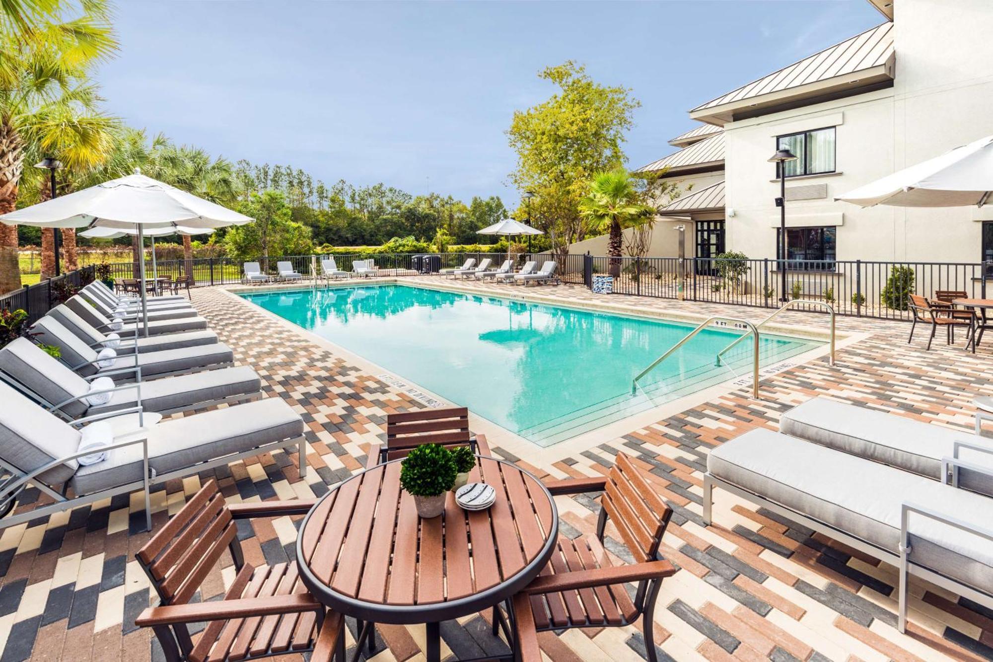 Doubletree By Hilton Gainesville Exterior foto